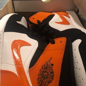 These shoes have a been worn 2x each pair and is in great condition